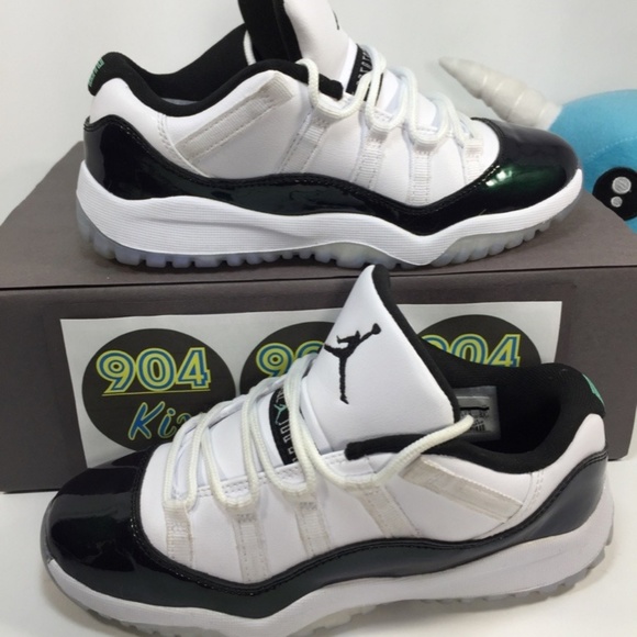 Jordan Other - Nike Air Jordan 11 Retro 'Emerald' Sz 2Y
